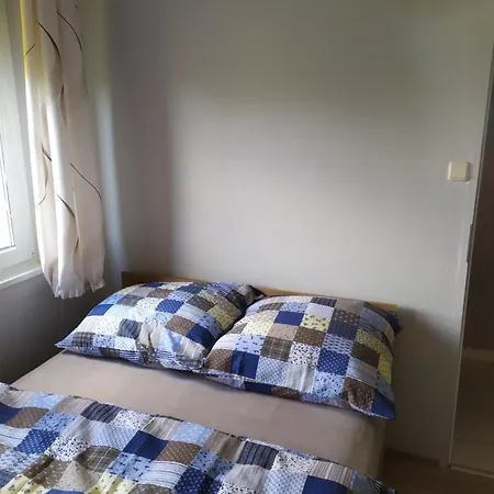 Raven Apartmán